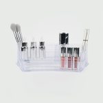 استند هلالی شیک برای نظم‌دهی لاک و رژ